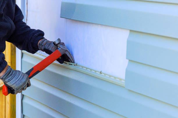 Reliable Emergency Siding Repair contractor in Garden City, NY by Creative Siding